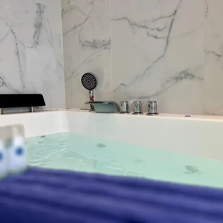 Balneo Et Relaxation - 044 * רואן